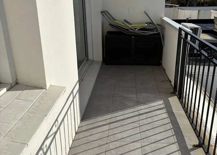 Centre T3 Lumineux 4 Pers A 400m De La - Fr-1-738-53 *